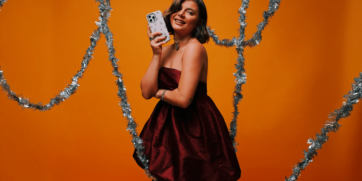 Hot Girl New Year — Best Looks and Make-Up Trends for Your New Year's Outfit