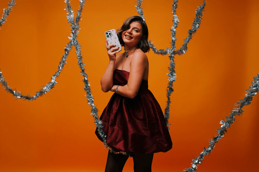 Hot Girl New Year — Best Looks and Make-Up Trends for Your New Year's Outfit