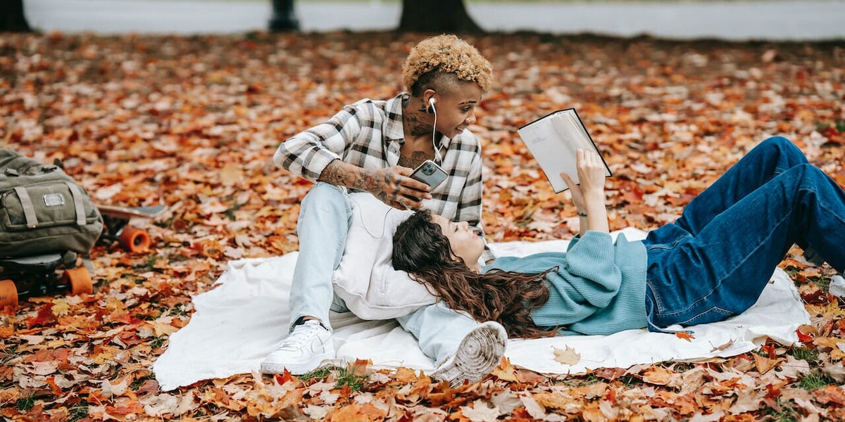 5 Fall Date Ideas to Warm Up Those Crisp Autumn Days