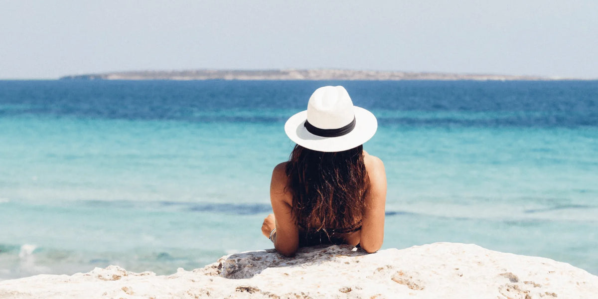 5 Cute Seaside-Style Cases That’ll Look Babein’ on the Beach