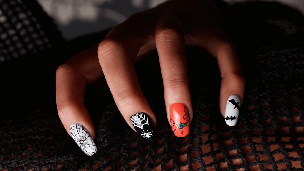 7 Phone & Nail Combos for Your Halloween Insta Posts