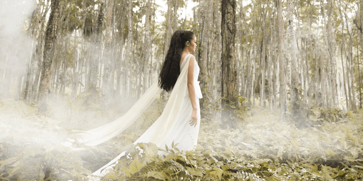 How To Channel Your Inner Goddess & 6 Cases to Match