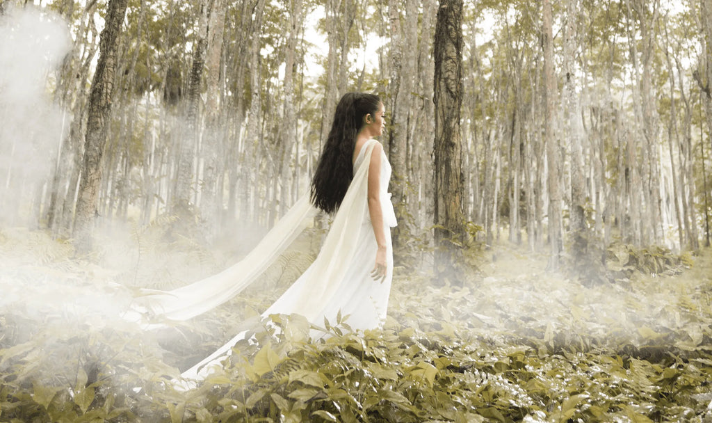 How To Channel Your Inner Goddess & 6 Cases to Match