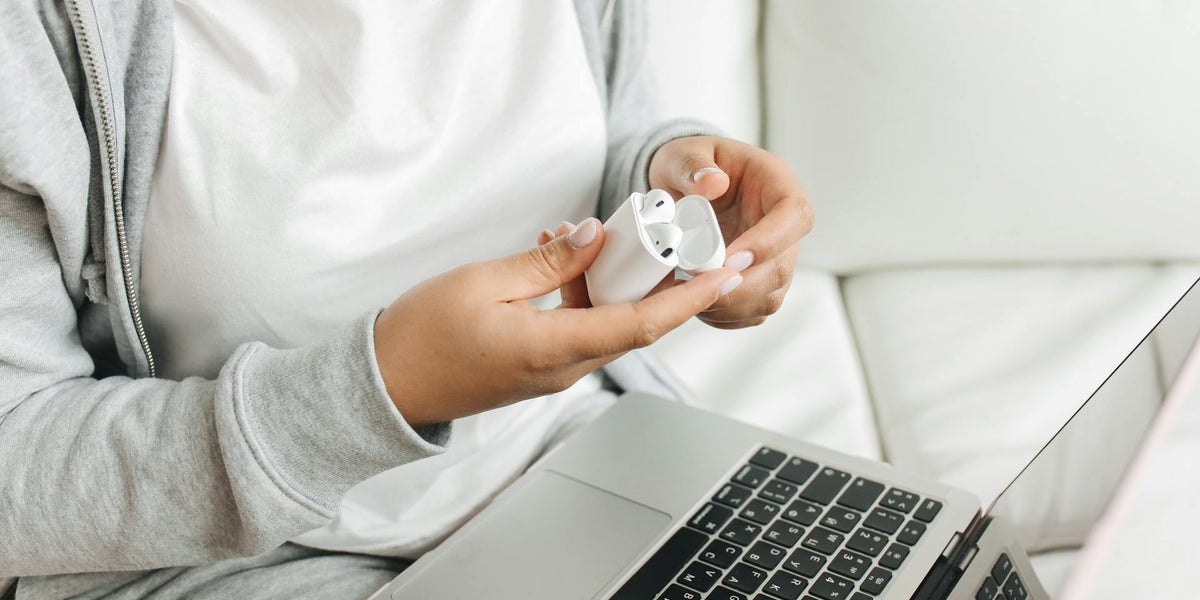 How Long Do AirPods Stay Charged?