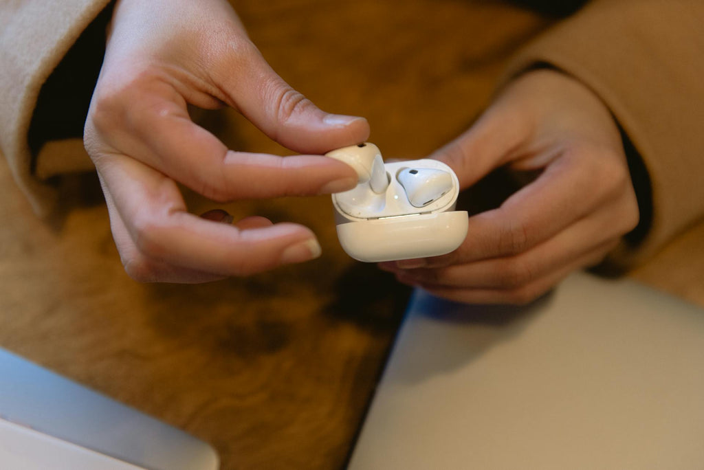 Why Does My AirPod Case Die So Fast?