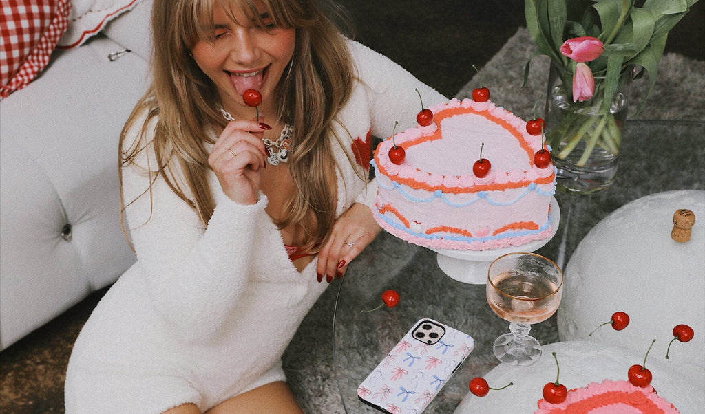 Valentine's Date Looks: Fits to Wow Your S.O. & Cases to Match!