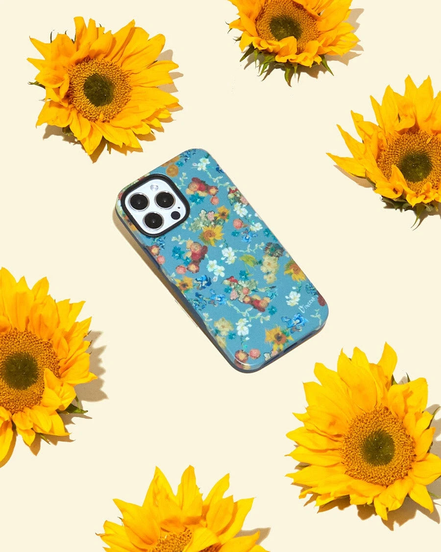 Casely IPhone 13 Hülle – Limited Edition Van Gogh Blumen – MagSafe Kompatibel & Super Schlank