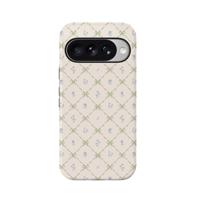Petit Petals | Dainty Lattice Case