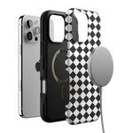 Salem's Hex | Black & White Checkered Case