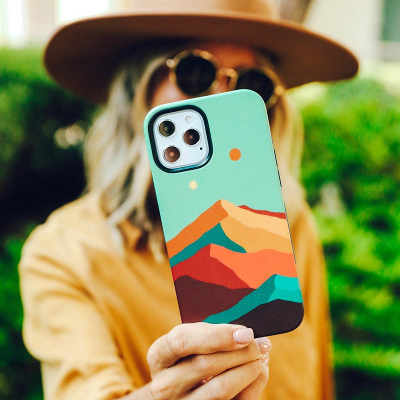 Endless Peaks | Colorblock Mountain Case