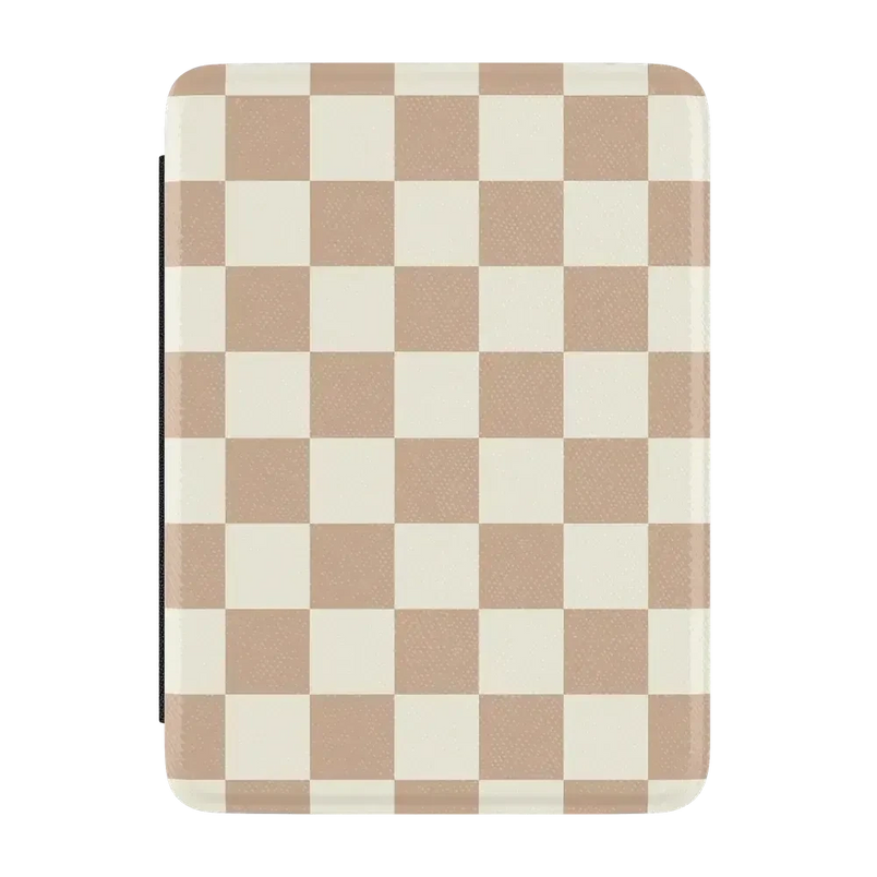 Fit Check | Neutral Checkerboard Kindle Case Kindle Case get.casely 7” Kindle Paperwhite 