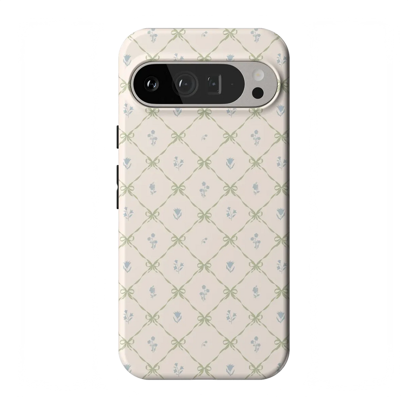 Petit Petals | Dainty Lattice Case