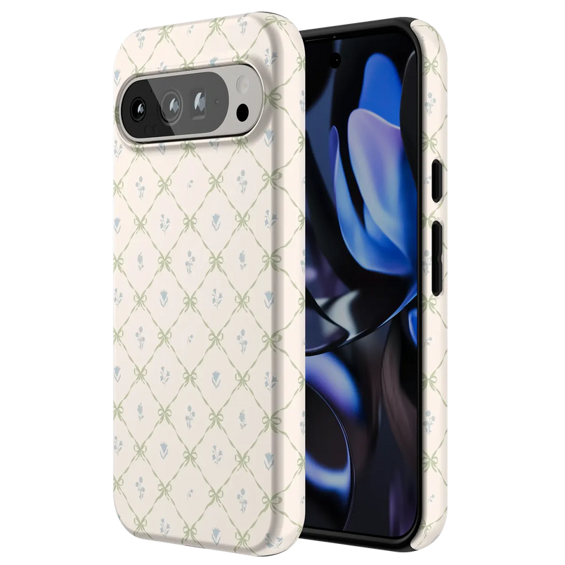 Petit Petals | Dainty Lattice Case