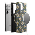 Lei’d Back | The Boyfriend Collection Phone Case get.casely 