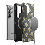 Lei’d Back | The Boyfriend Collection Phone Case get.casely 