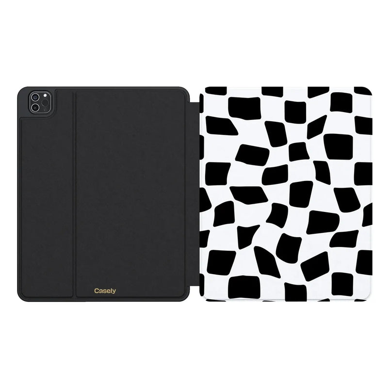 Funky Checkerboard | High Contrast Design iPad Case