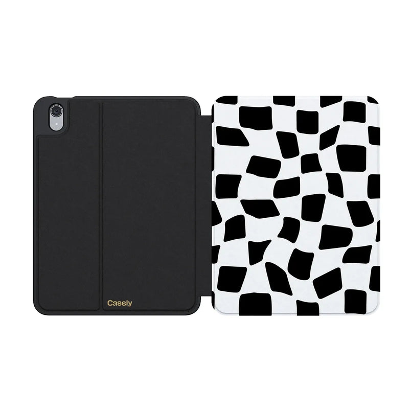 Funky Checkerboard | High Contrast Design iPad Case