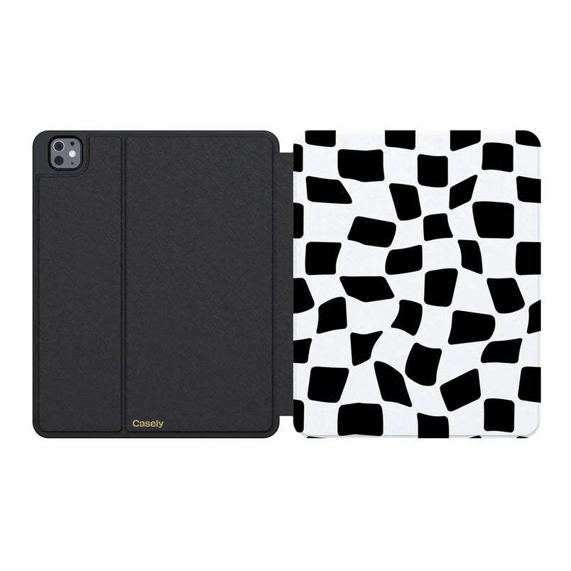 Funky Checkerboard | High Contrast Design iPad Case