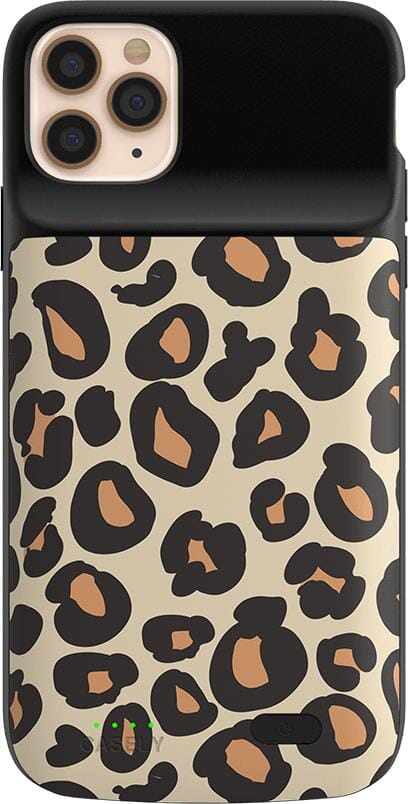 Into the Wild | Leopard Print Case iPhone Case get.casely Classic + MagSafe® iPhone 13 Pro