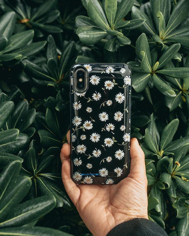 Daisy Daydream | Black Floral Case iPhone Case get.casely 