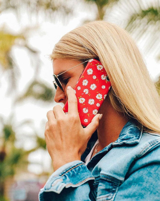 Daisy Daydream | Red Coral Floral Case iPhone Case get.casely 