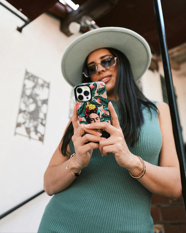 Find Your Muse | Frida Kahlo Portrait Samsung Case Samsung Case get.casely 