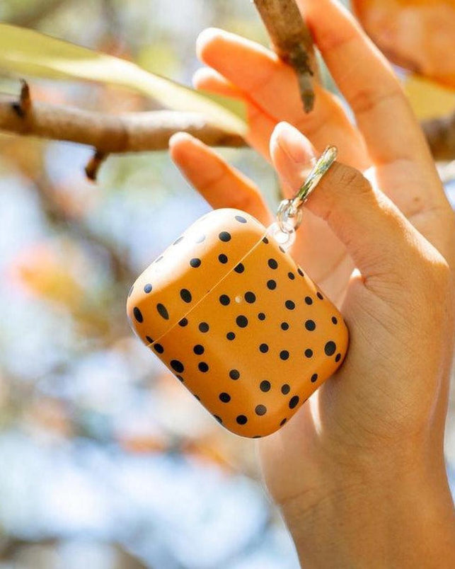 Spot On | Dotted Animal Print AirPods Case AirPods Case get.casely 