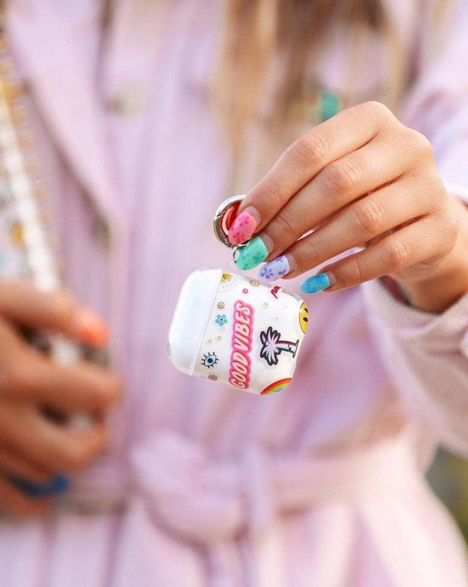 Stuck on U Festival Sticker Floral AirPods Case - Thumbnail 5